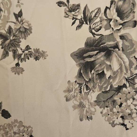 Floral Print Women's Jeans - Picture 14 of 16